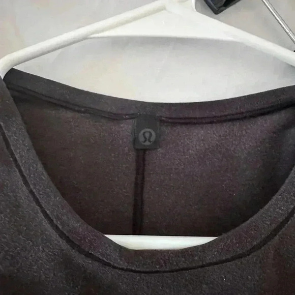 Lulu Lemon Lab Sarala tank. Black/grey color. XS - Picture 4 of 4